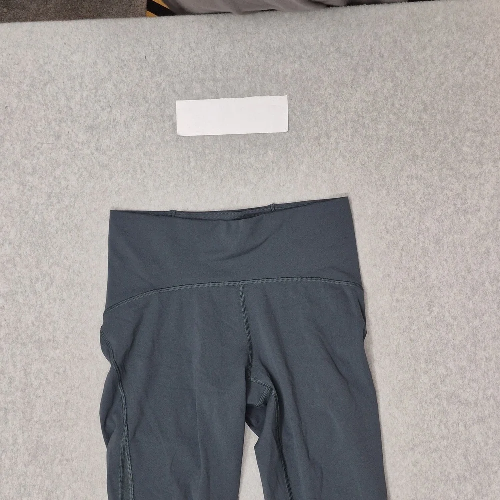 Lululemon Women Activewear Pants 6 Teal‎ Train Times Crop Yoga Legging